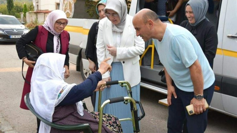 ALTINOVA, PARMAKLA GÖSTERİLEN ÖRNEK İLÇE OLDU