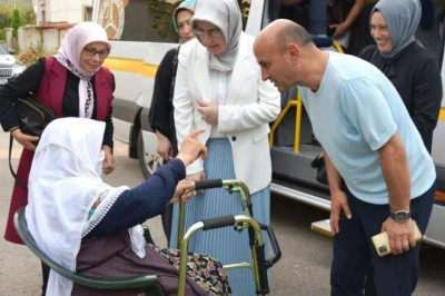 ALTINOVA, PARMAKLA GÖSTERİLEN ÖRNEK İLÇE OLDU