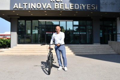 ALTINOVA’DA HER EVE BİSİKLET, HER YERDE HAREKET BAŞLIYOR