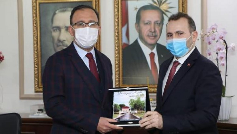 Bakan Kasapoğlu: '10 bin pota projemizin 110 tanesini Yalova'ya kazandıracağız'