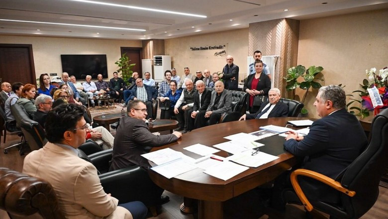 BAŞKAN GÜREL TEBRİKLERİ KABUL ETTİ