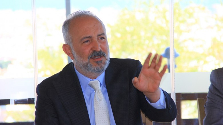 BAŞKAN SİLPAGAR YENİ DÖNEM PROJELERİNİ BASINLA PAYLAŞTI