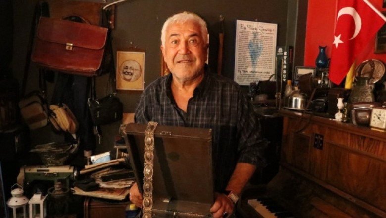 Hobi Olarak Başladı, Yüzlerce Antika Biriktirdi