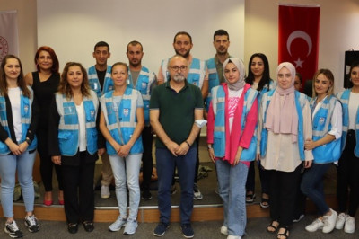 TEMEL İLK YARDIM EĞİTİMİ ALIYORLAR