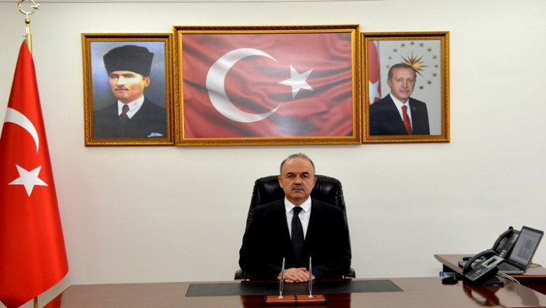 VALİ MUAMMER EROL’UN 17 AĞUSTOS MARMARA DEPREMİNİ ANMA MESAJI
