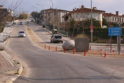 YALOVA BELEDİYESİ BİR SORUNU DAHA ÇÖZÜYOR