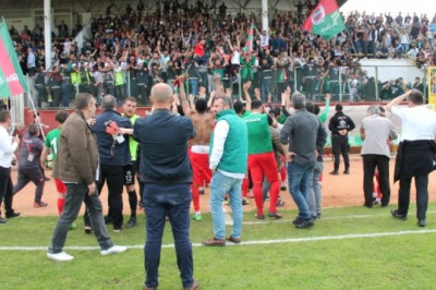 Yalovaspor Bal'a Çıktı