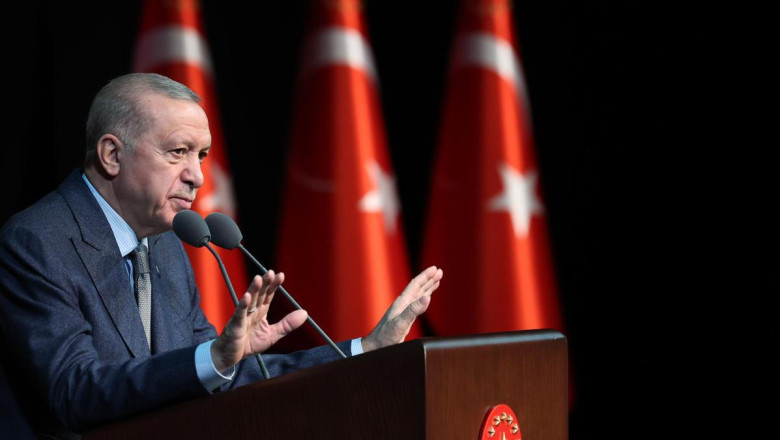 Cumhurbaşkanı Erdoğan: Yeni evlenecekler için faizsiz kredi desteğini 81 ilde uygulamaya alıyoruz