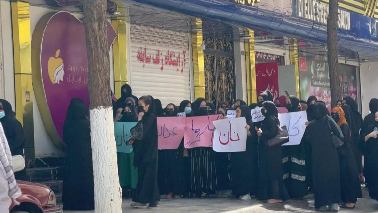 Taliban kızları eğitimden alıkoyuyor! ''Zalimliklerinin sınırı yok''