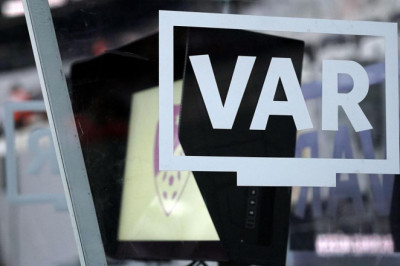 Danimarkalı hakem, Adana Demirspor - Fenerbahçe maçının VAR'ı oldu!
