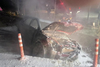 Tekirdağ'da takla atıp alev alan otomobilin sürücüsü öldü