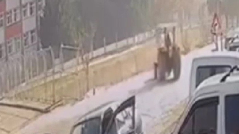 Ankara'da kontrolden çıkan traktör çaya uçtu: 1 yaralı