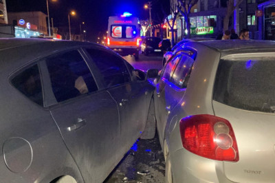 Karaman’da iki otomobil çarpıştı: 2 yaralı