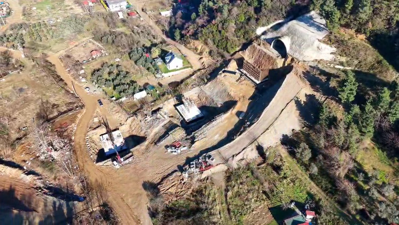 Esenköy'de Tünel ve Viyadük Çalışmaları Hız Kazandı