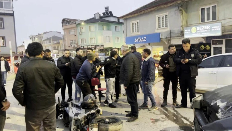 Sakarya'da kazada yaralanan sürücü motosikletinin derdine düştü