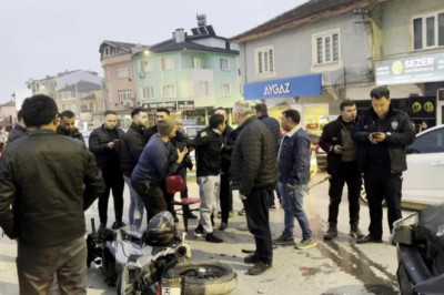 Sakarya'da kazada yaralanan sürücü motosikletinin derdine düştü