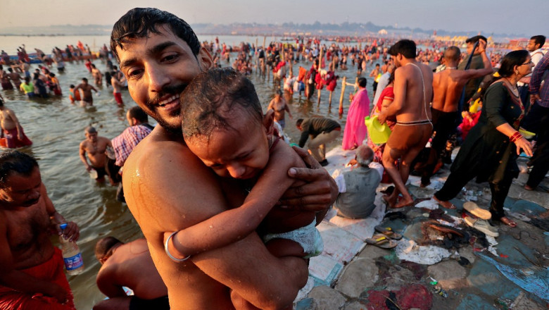 Hindistan'da Maha Kumbh Mela Festivali: 500 milyonu aşkın kişi kutsal sularda arındı