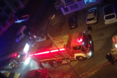 Ankara'da 5 katlı binada korkutan yangın