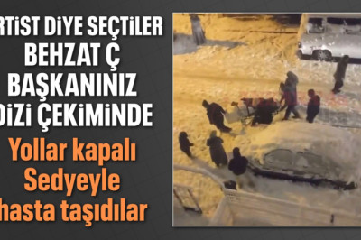 Ankara Etimesgut'ta hasta karlı yollar üzerinde sedyeyle taşındı