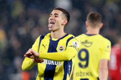 Mert Müldür'den Okan Buruk'a olay gönderme