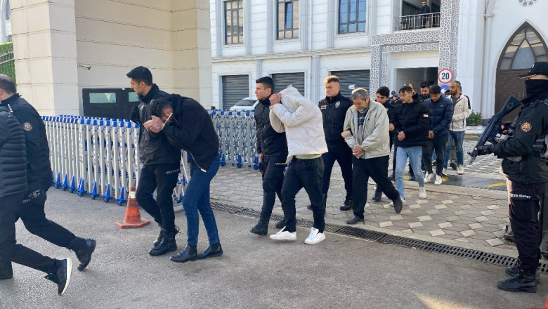 Kocaeli'de sahte bungalov dolandırıcılığı: 30 şüpheliden 22'si tutuklandı