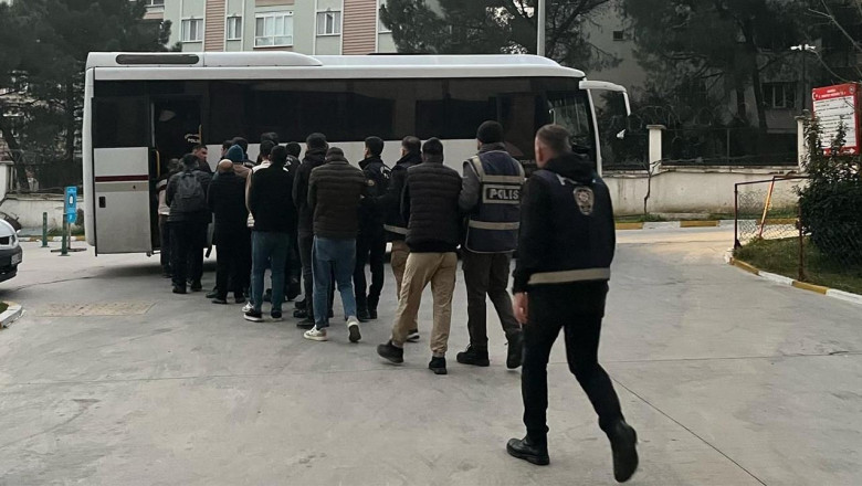 8 İlde Dolandırıcılık Operasyonu: 13 Kişi Gözaltında!