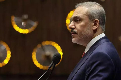 Bakan Hakan Fidan büyükelçiler ile iftarda bir araya geldi