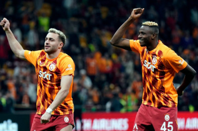 Maç sonu 3'lüsü Victor Osimhen ve Barış Alper Yılmaz'dan
