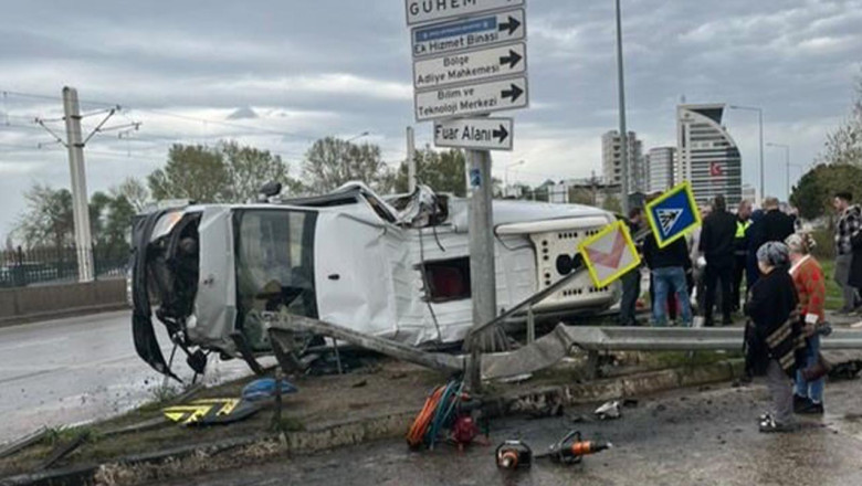 1 Çocuğun Öldüğü, 5 Kişinin Yaralandığı Kaza Anı Kamerada