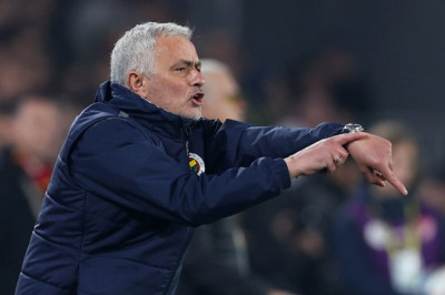 Jose Mourinho'lu Fenerbahçe, bu sezonki 4. derbisini de kazanamadı