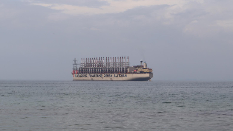 Çiftlikköylü Vatandaşlar Sahildeki Enerji Gemilerinden Rahatsız