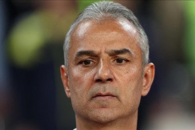 İsmail Kartal'ın takımı Persepolis zirve yarışında yara aldı
