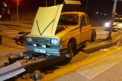 Ankara'da iki kamyonetin çarpıştığı kazada 2 kişi yaralandı