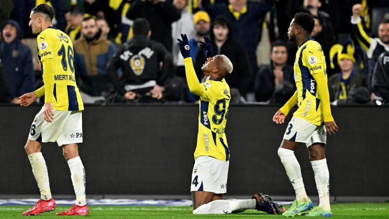 Fenerbahçe, 9 sene sonra Trabzonspor'a 4 gol attı