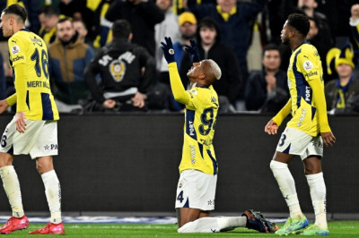 Fenerbahçe, 9 sene sonra Trabzonspor'a 4 gol attı