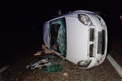 Karabük'te otomobil devrildi: 3'ü çocuk 5 kişi yaralandı