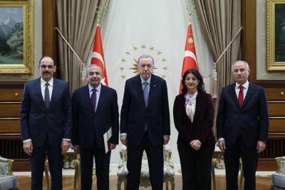 Erdoğan-DEM teması sonrası merak edilen soru: Terör örgütü ne zaman silah bırakacak?