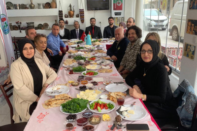 Yeni Malatyalılar’dan Basın Mensuplarına Kahvaltı