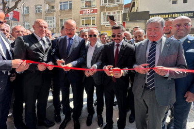 Kamu Sen Yeni Hizmet Binası Açıldı