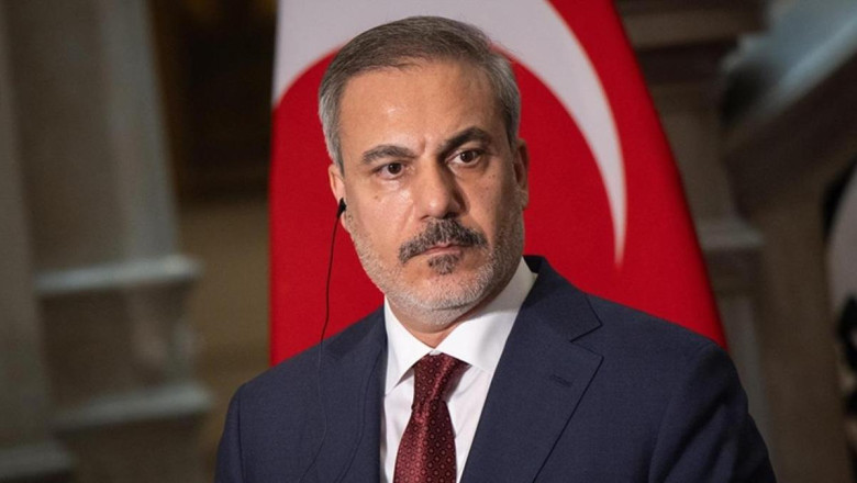 Dışişleri Bakanı Hakan Fidan'dan Hüseyin eş-Şeyh'e tebrik telefonu