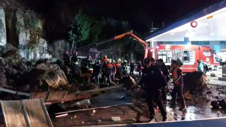 SON DAKİKA HABERİ: Samsun'da heyelan, yaralılar var