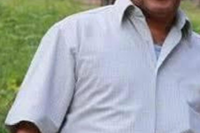 İstanbul - Sultangazi’de tabela takmak için çıktığı aracın üzerinden düşen kişi hayatını kaybetti