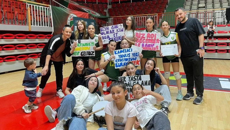Altınova Belediyespor Yalova Gelişim Ligi’nde şampiyon oldu!