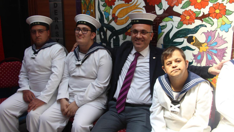 Engelli Bireylerin Asker Kınası Yakıldı