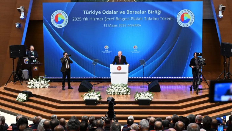 Cemil Demiryürek TOBB’un plaket takdim törenine katıldı