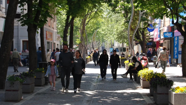 Yalovalılar güneşli havanın tadını çıkardı