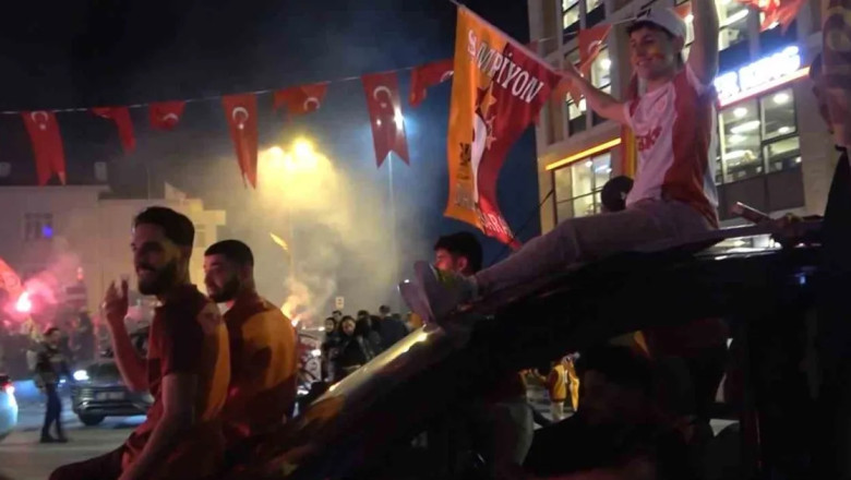 Galatasaray’ın 25. şampiyonluğu Yalova’da coşkuyla kutlandı