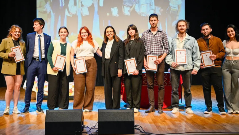 Aile İçi İletişimde Öfkeni Sevgiyle Sustur oyunu ilgi gördü