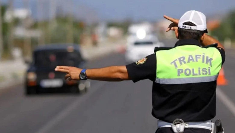 Abartı Egzoz Kullanan 21 Araca 195 Bin TL Ceza