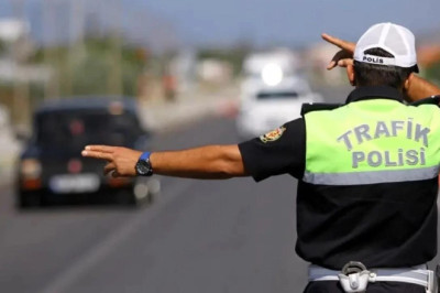 Abartı Egzoz Kullanan 21 Araca 195 Bin TL Ceza